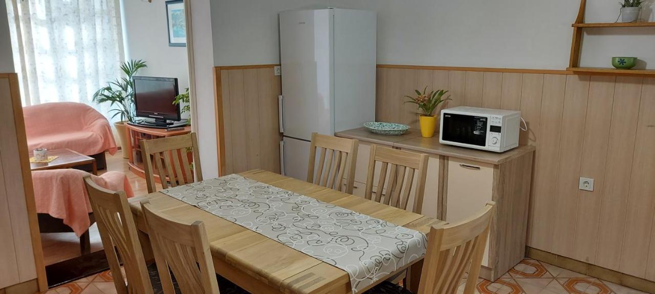 Apartmani Sladana Kampor Exterior foto